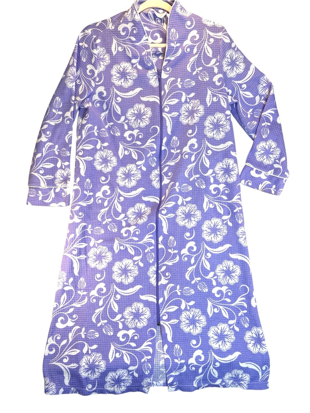 Jasmine Petite Rose Medium P Purple White Robe Housecoat Long Sleeve Zippered